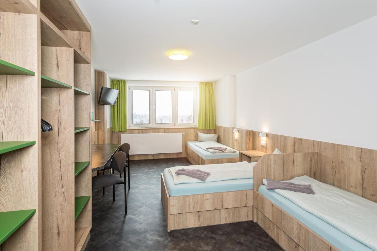 Sportpark Rabenberg Hotel Breitenbrunn  Bagian luar foto