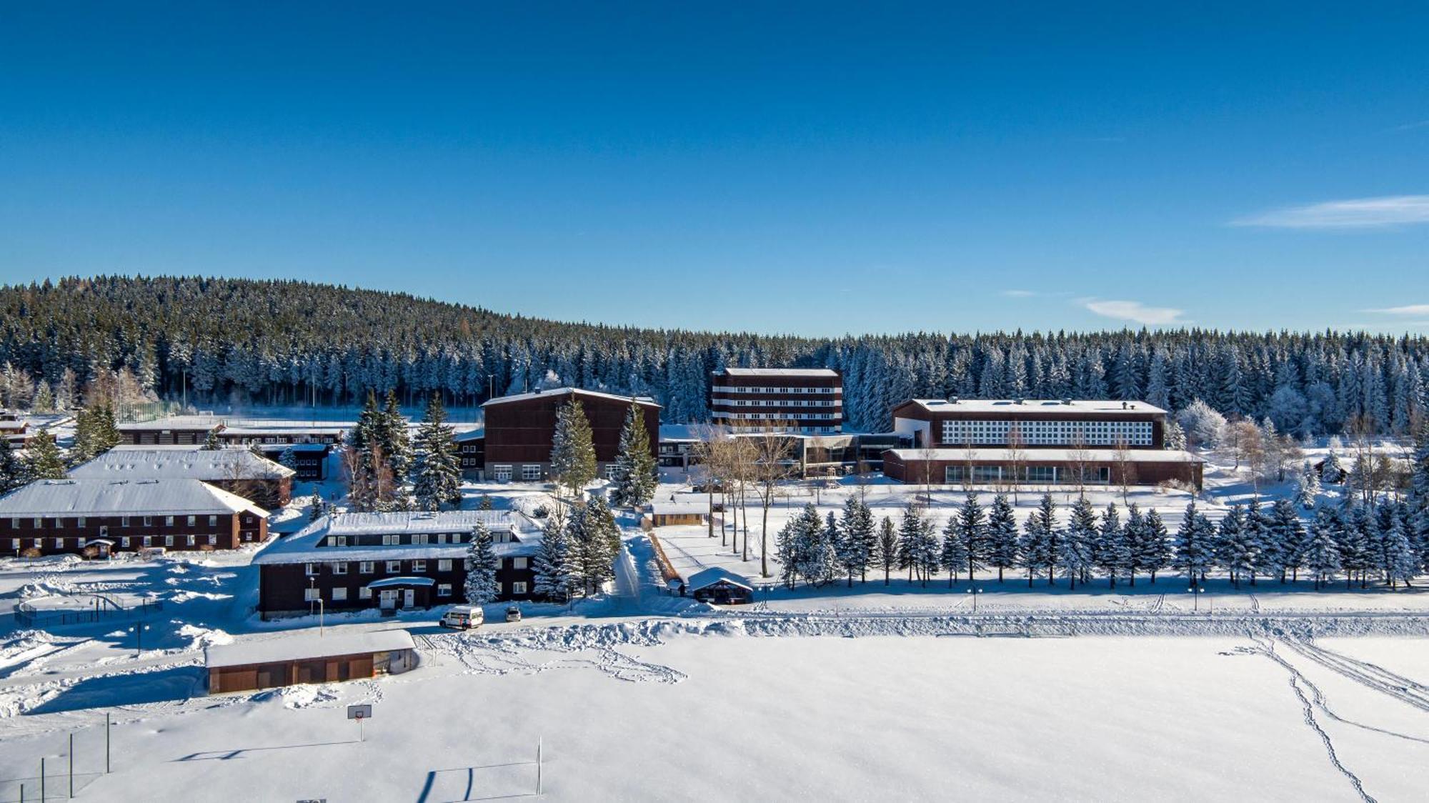 Sportpark Rabenberg Hotel Breitenbrunn  Bagian luar foto